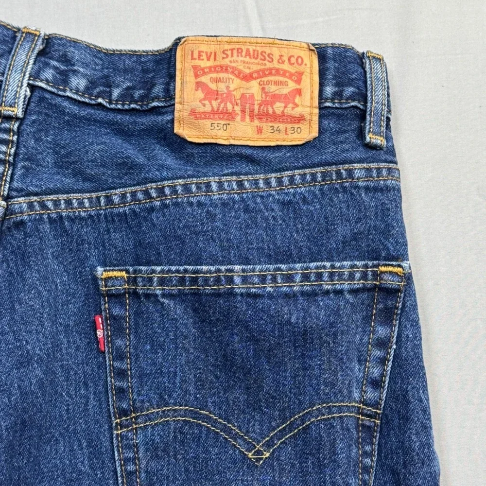Levis 550 Relaxed Fit Tapered Leg Blue Denim Jeans Mens 34x30 Medium Wash